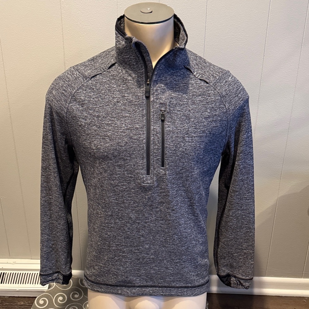 lululemon athletica Surge Warm Shield 1/2 Zip Mens Medium Marled Charcoal Top